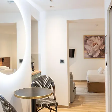 Hotel Les Tour Eiffel Parigi